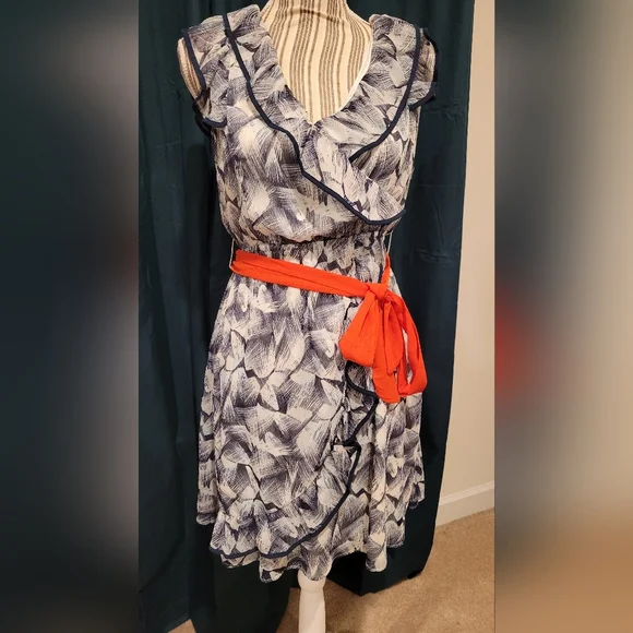 H&M Ruffle Dress - Picture 5 of 8